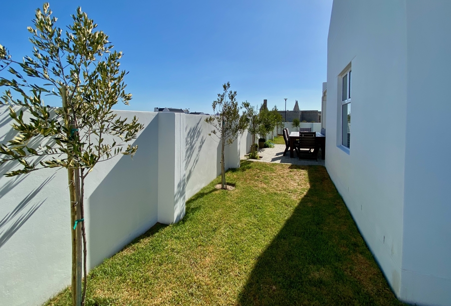 3 Bedroom Property for Sale in Atlantic Waves Estate Western Cape